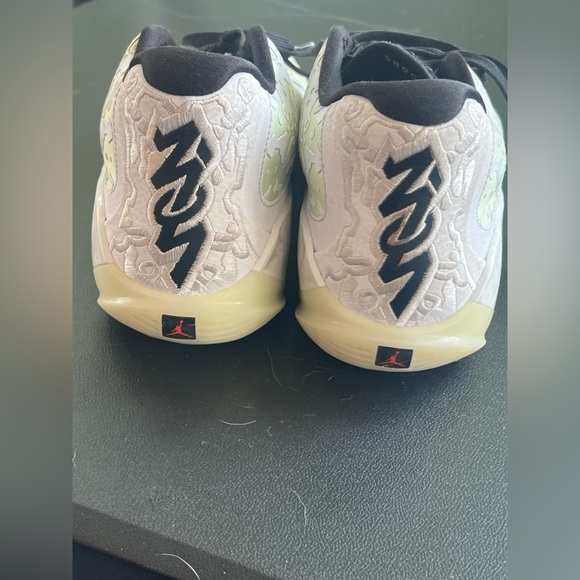 Glow in the Dark!!!  Nike Air Jordan Zion III - Picture 7 of 9